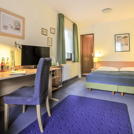 Hotel 24h Check-in 3*