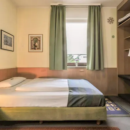 24h Check-in 3* Фелльбах