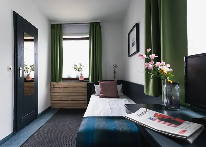 Hotel 24h Check-in 3*