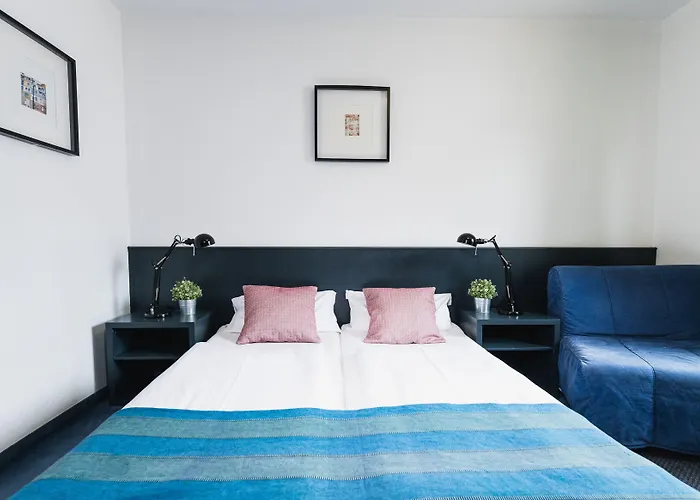 Hotel 24h Check-in 3*